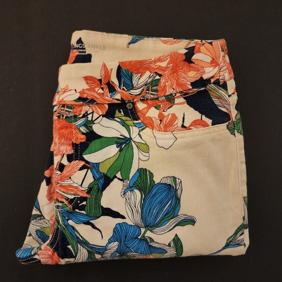 Preowned Chico Jeggings Ankle, Floral, Women's Size 0.5, USA 6P Good - Picture 6 of 14
